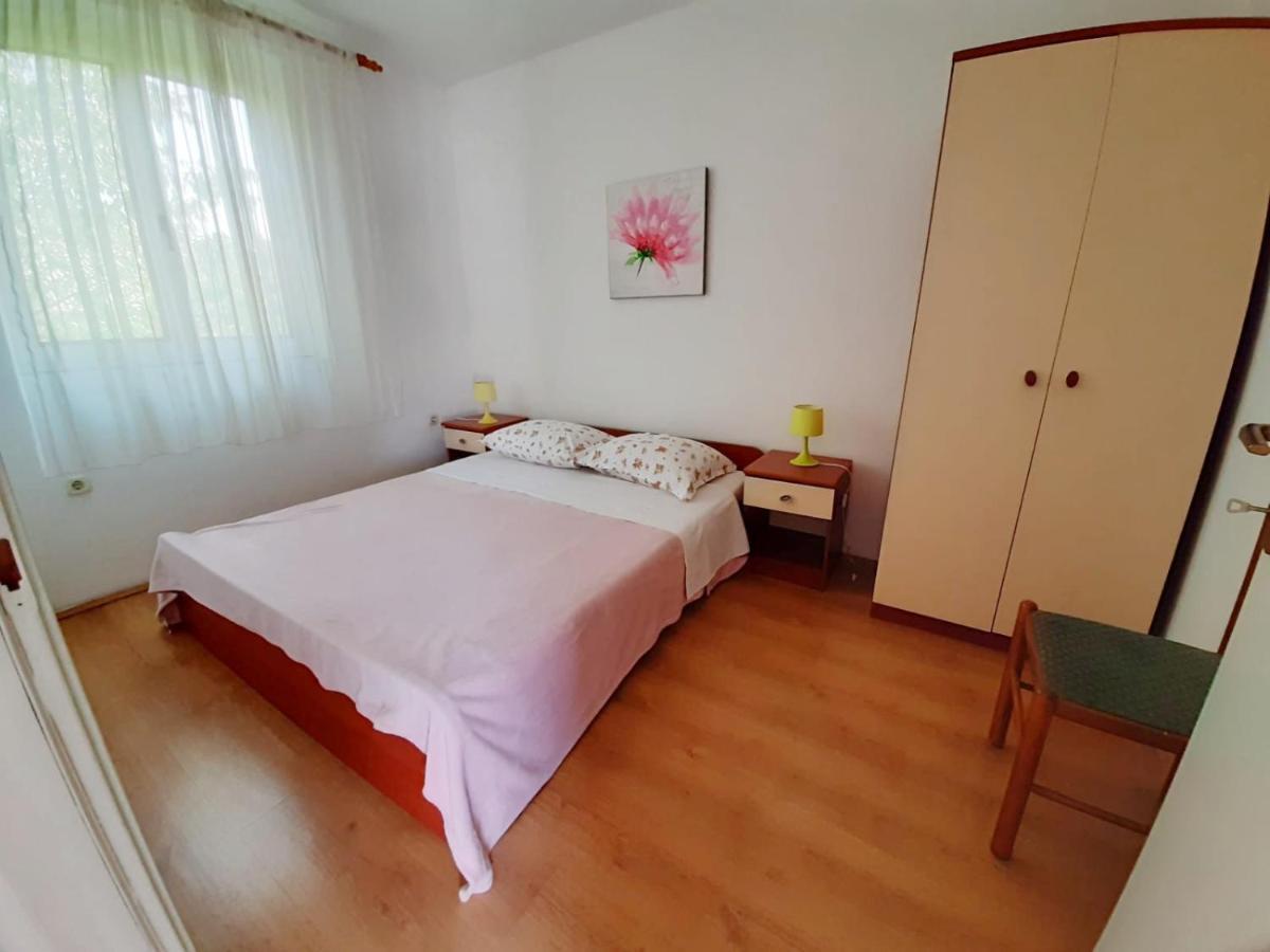 Apartmani Leon Биоград-на-Мору Экстерьер фото