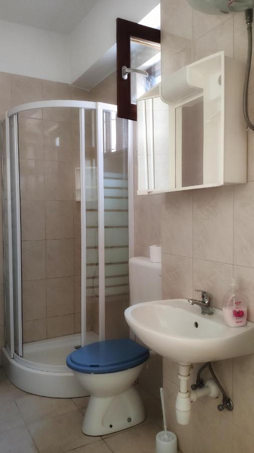 Apartmani Leon Биоград-на-Мору Экстерьер фото