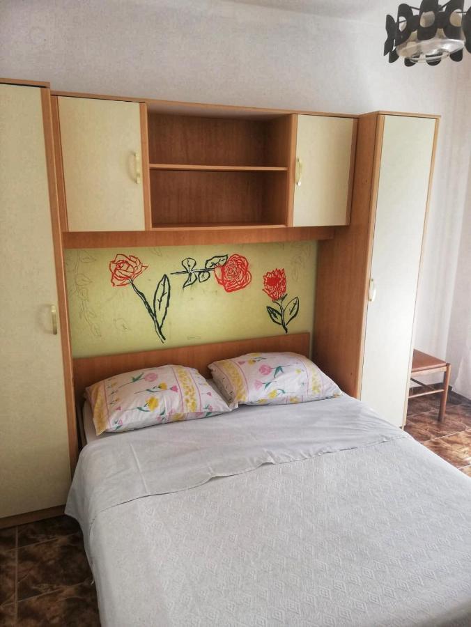Apartmani Leon Биоград-на-Мору Экстерьер фото
